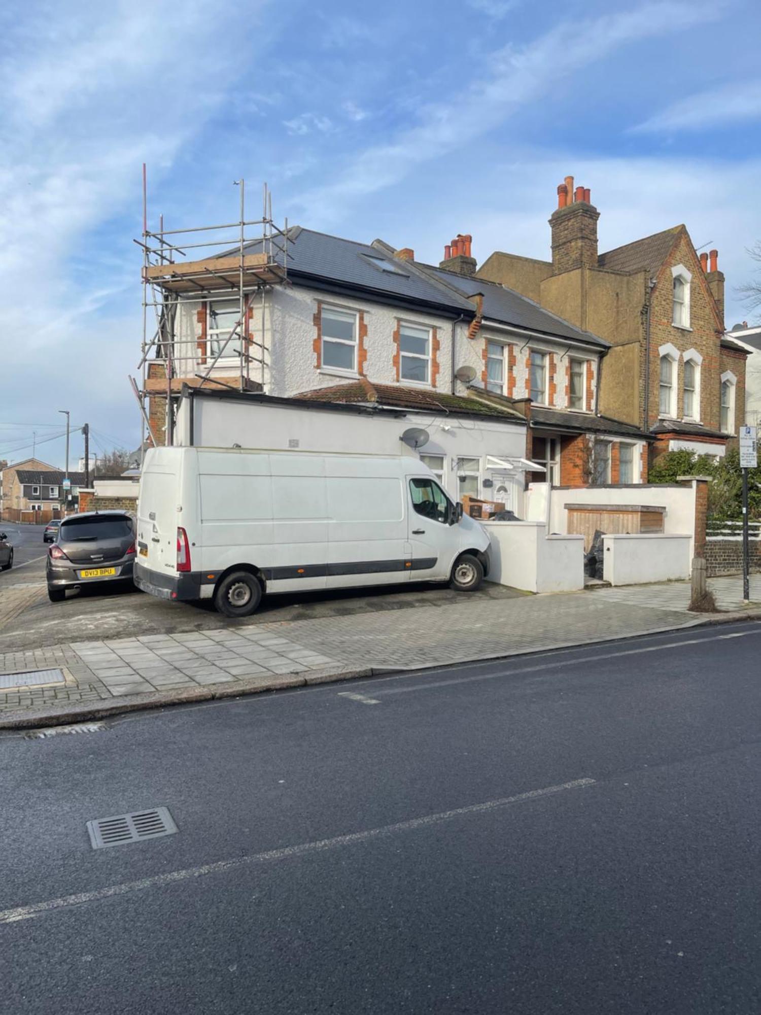 Spacious 2 Bed 2 Bath Apartment With Free Parking For 2 Cars And Underground Station Zone 2 For Quick Access To Central London Up To 10 Guests Exterior foto
